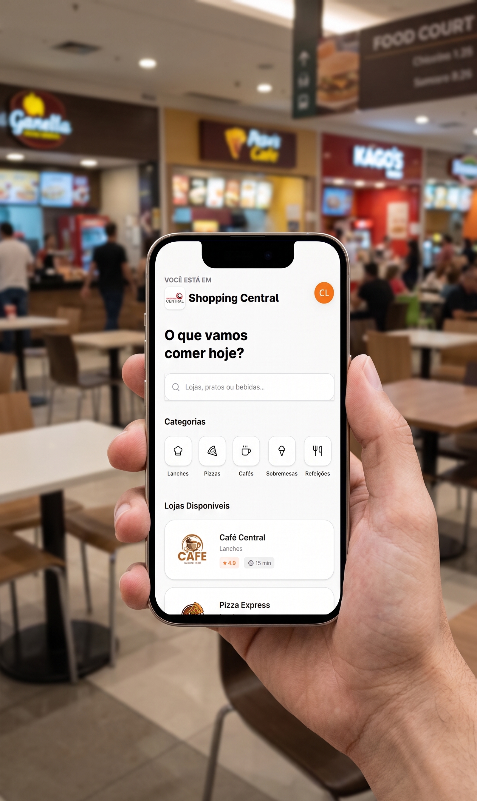 App PraçaOn na mão do lojista
